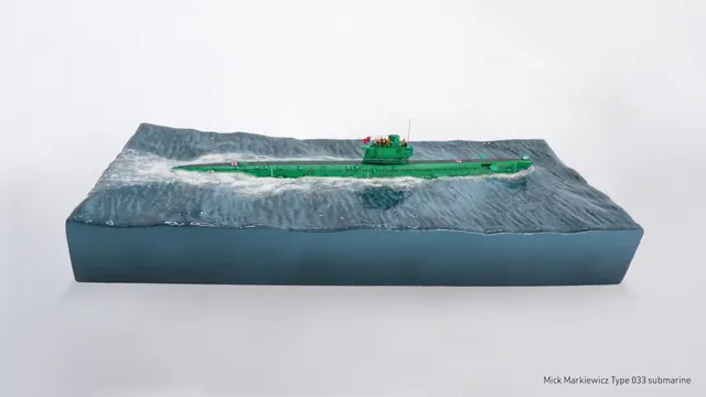 Type 033 Submarine 1/700 by Mick Markiewicz